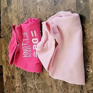 2 Girls Gildan Sweatshirts Knotts Berry Farm and one Solid Color